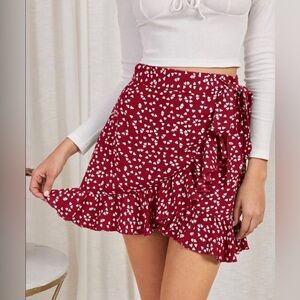 Women’s SHEIN Wrap, Side Tie, Heart Print Skort, Size Large